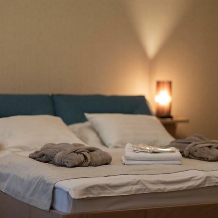 Golden Nugget Apartment Tbilisi Zewnętrze zdjęcie